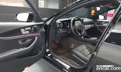 Mercedes-Benz E-Class 2023 2.0 гидро в Москве № 1403296, миниатюра 10