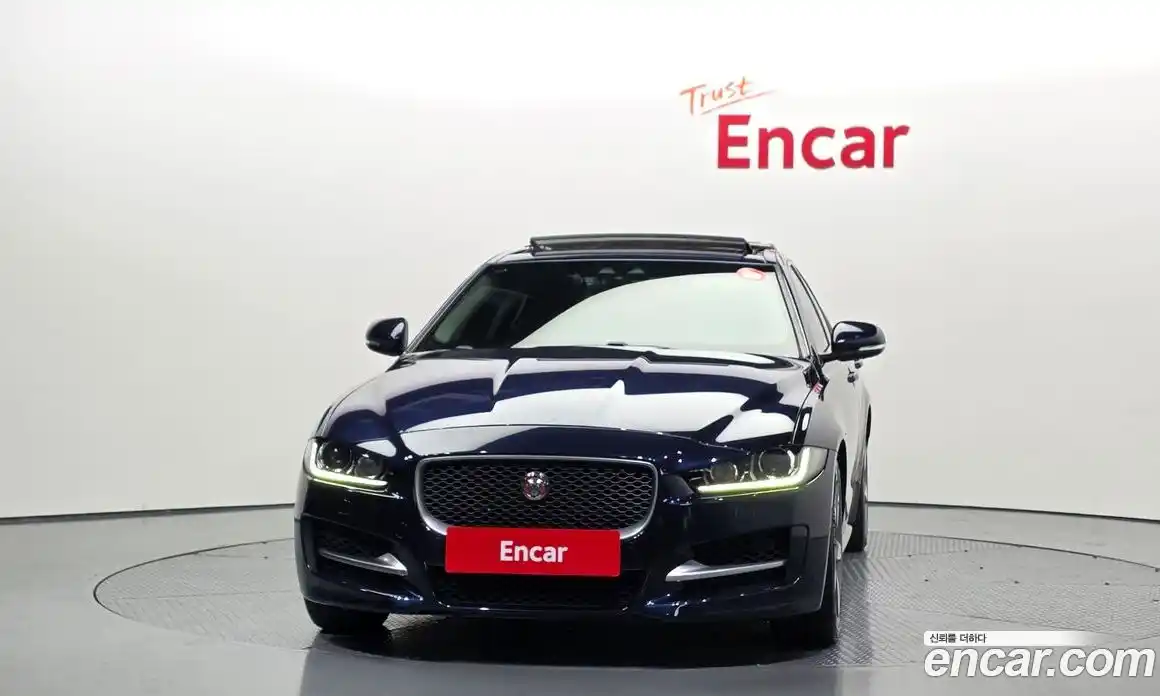 Jaguar XE 2016 2.0 гидро в Москве № 1403866, фото 3