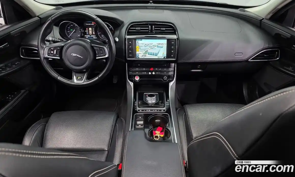 Jaguar XE 2016 2.0 гидро в Москве № 1403866, фото 7