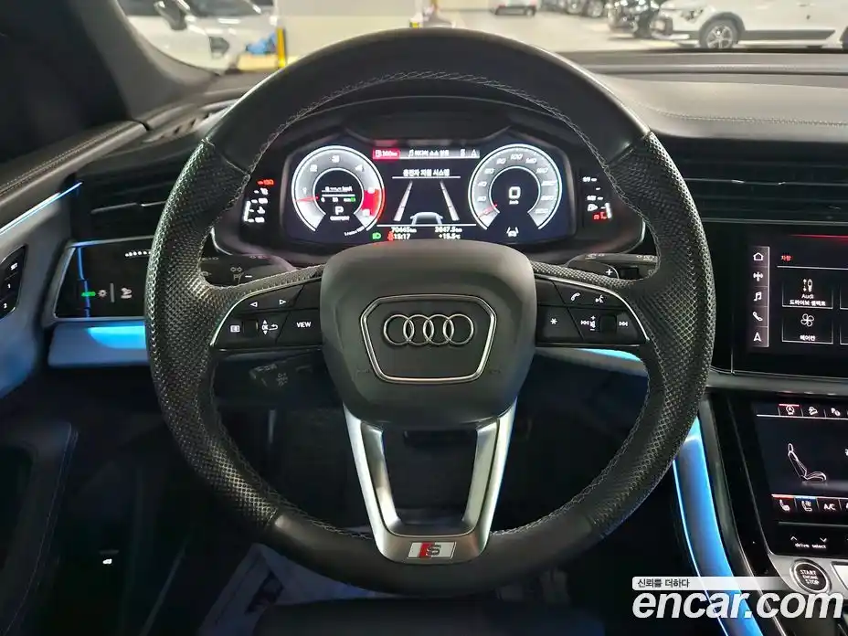 Audi Q8 2021 3.0 гидро в Москве № 1404493, фото 12