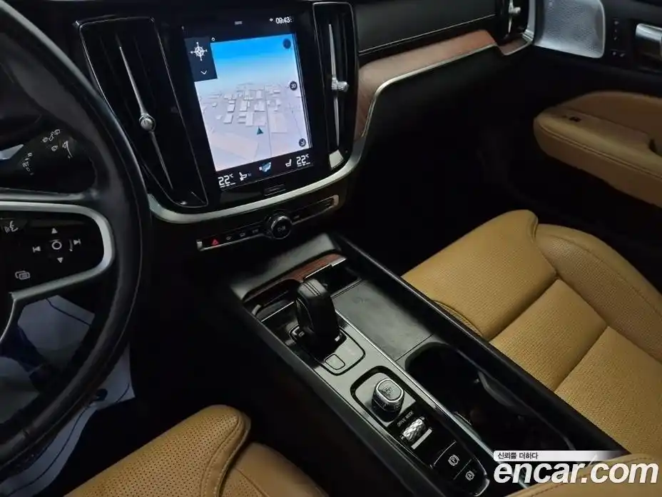 Volvo V60 2021 2.0 гидро в Москве № 1404585, фото 10