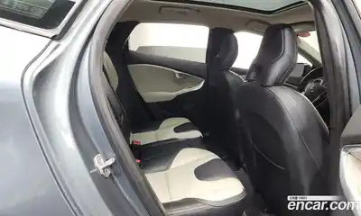 Volvo V40 2016 2.0 гидро в Москве № 1404641, миниатюра 11