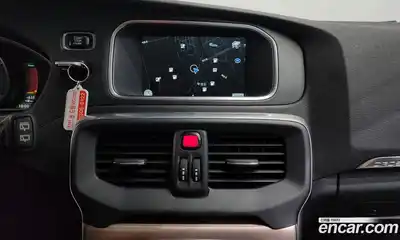 Volvo V40 2016 2.0 гидро в Москве № 1404641, миниатюра 12