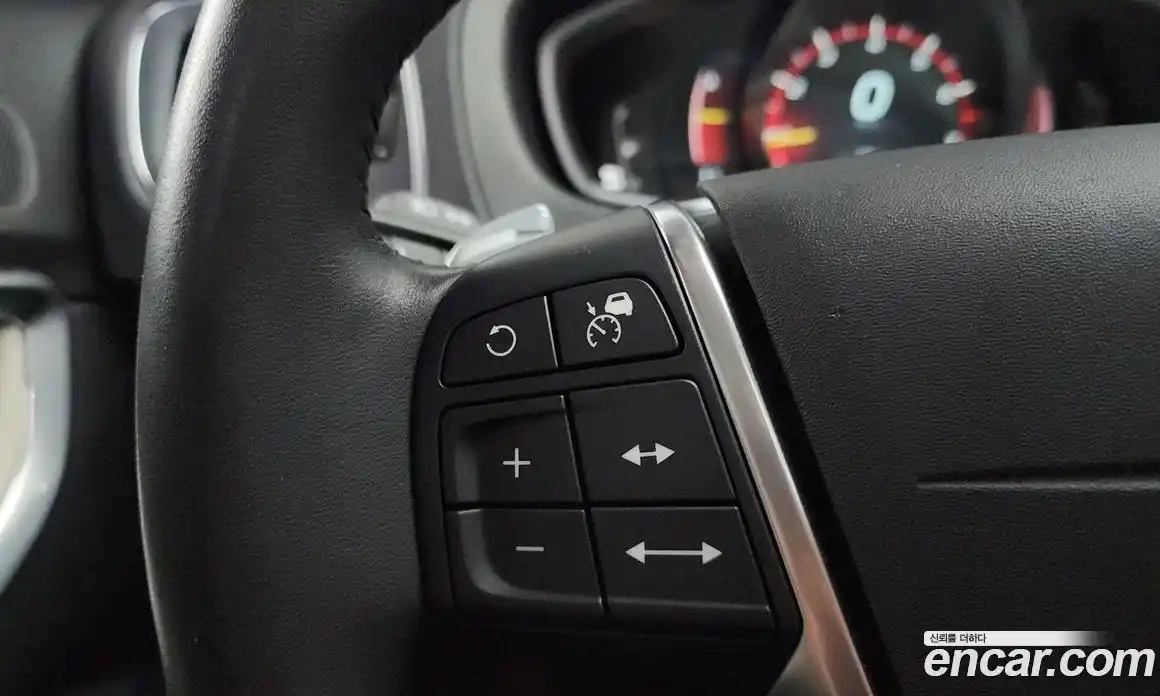 Volvo V40 2016 2.0 гидро в Москве № 1404641, фото 15