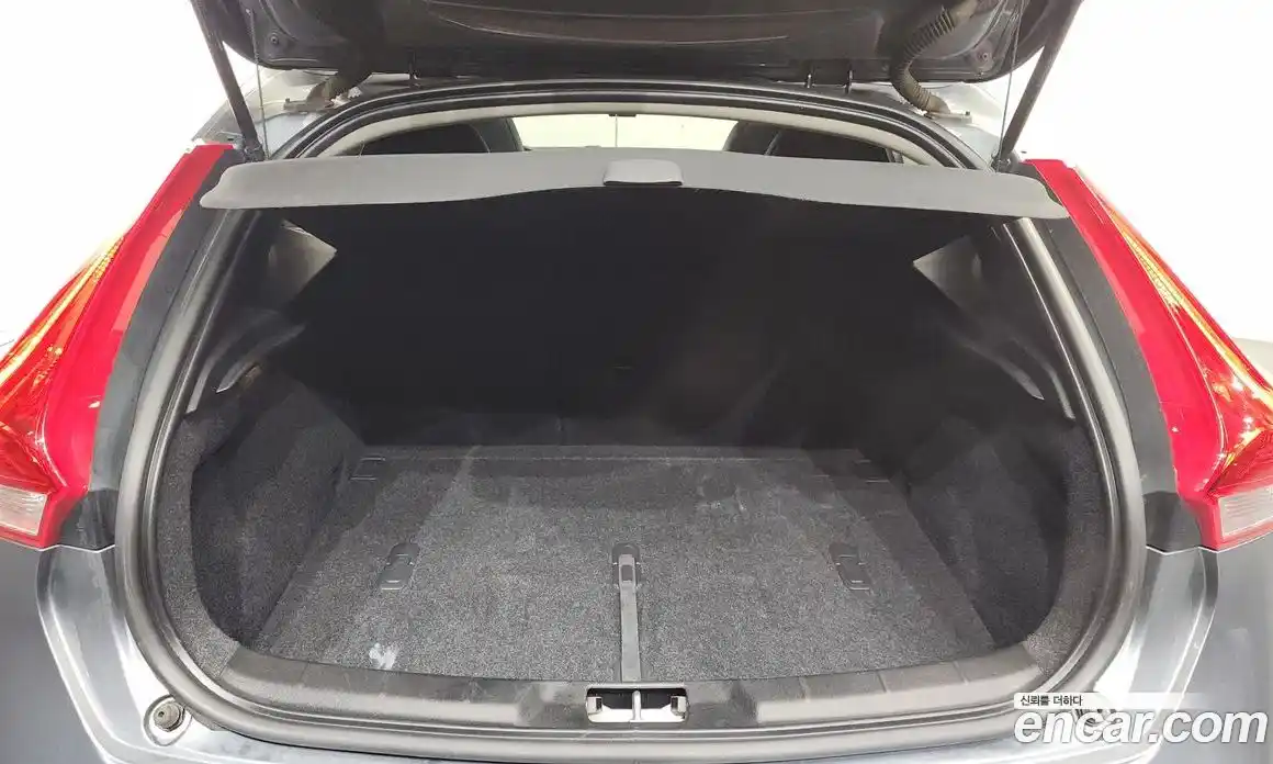 Volvo V40 2016 2.0 гидро в Москве № 1404641, фото 19