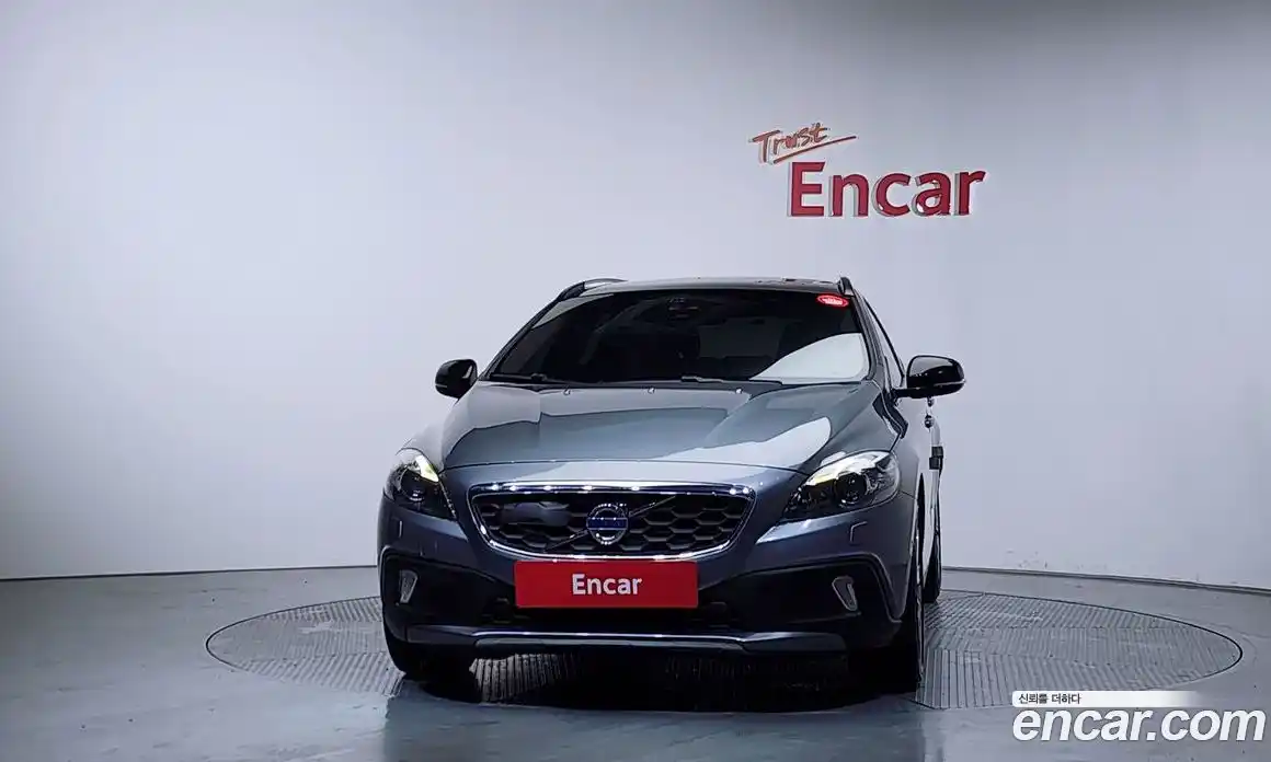 Volvo V40 2016 2.0 гидро в Москве № 1404641, фото 3