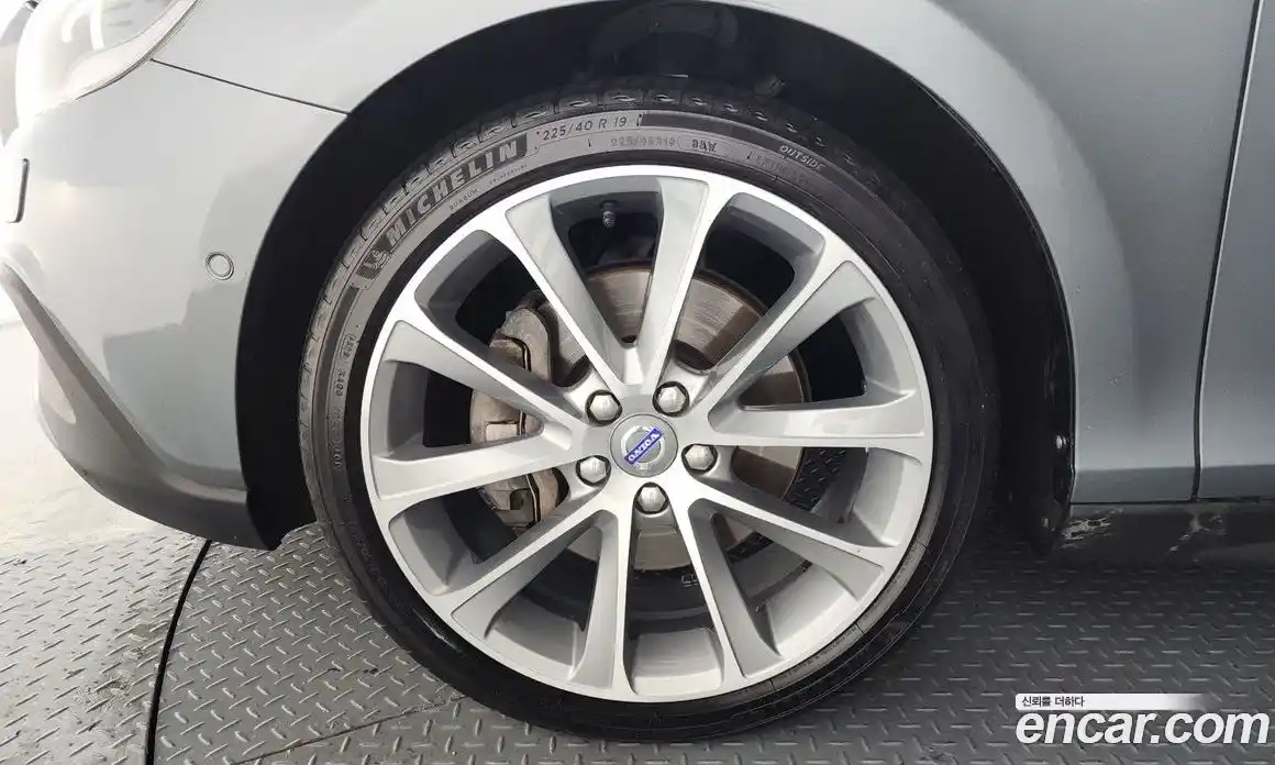 Volvo V40 2016 2.0 гидро в Москве № 1404641, фото 5