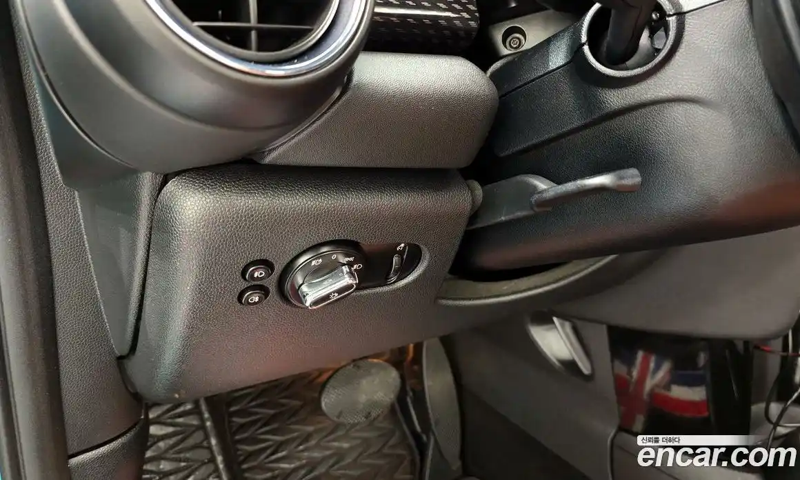 Mini Cooper Convertible 2016 2.0 гидро в Москве № 1405214, фото 15