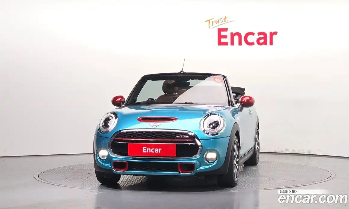 Mini Cooper Convertible 2016 2.0 гидро в Москве № 1405214, фото 3