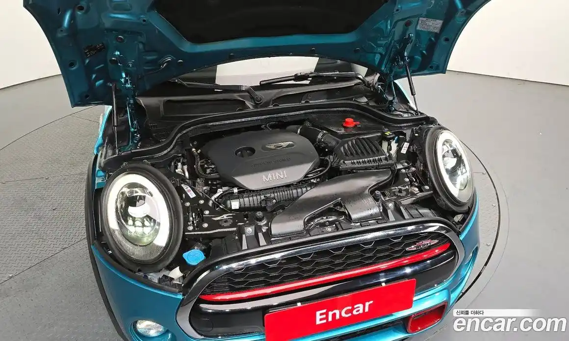 Mini Cooper Convertible 2016 2.0 гидро в Москве № 1405214, фото 6