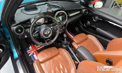 Mini Cooper Convertible 2016 2.0 гидро в Москве № 1405214, миниатюра 7
