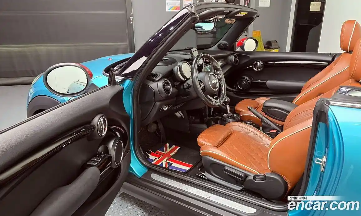 Mini Cooper Convertible 2016 2.0 гидро в Москве № 1405214, фото 10