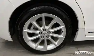 Lexus CT200h 2012 1.8 гидро в Москве № 1405400, миниатюра 5