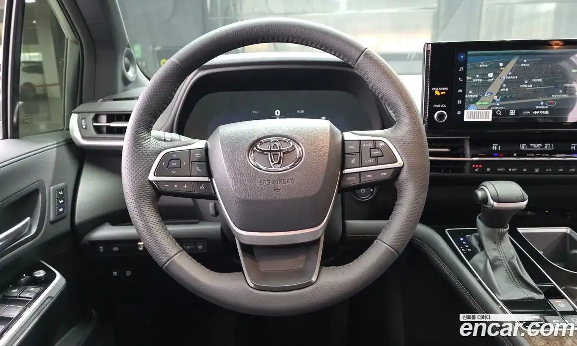 Toyota Sienna 2025 2.5 гидро в Москве № 1405959, фото 13