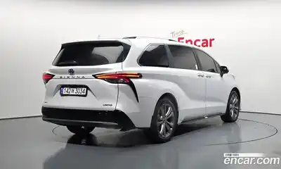 Toyota Sienna 2025 2.5 гидро в Москве № 1405959, миниатюра 2