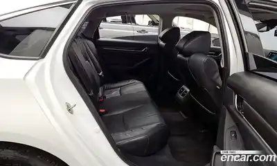 Honda Accord 2018 2.0 гидро в Москве № 1406108, миниатюра 12