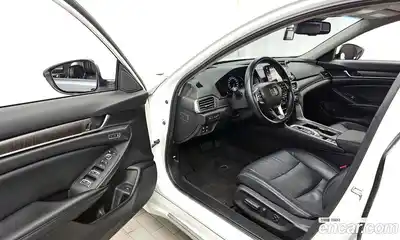 Honda Accord 2018 2.0 гидро в Москве № 1406108, миниатюра 10