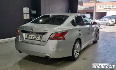 Nissan Altima 2015 2.5 гидро в Москве № 1406477, миниатюра 2