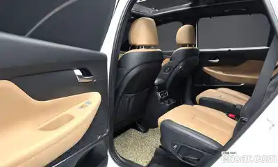 Hyundai Santa Fe 2023 1.6 гидро в Москве № 1417030, миниатюра 11