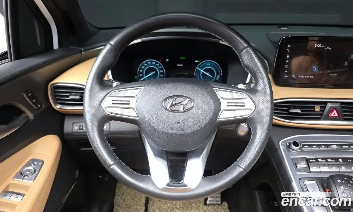 Hyundai Santa Fe 2023 1.6 гидро в Москве № 1417030, фото 12