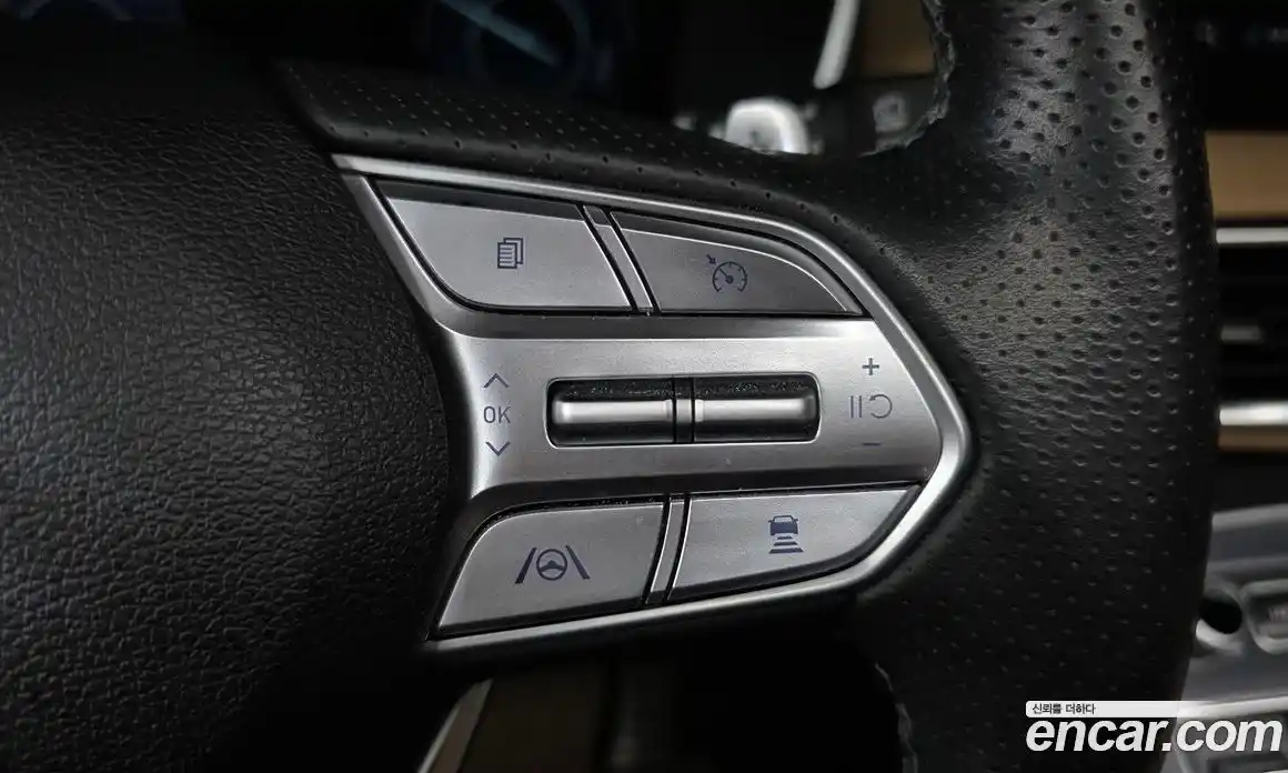 Hyundai Santa Fe 2023 1.6 гидро в Москве № 1417030, фото 18