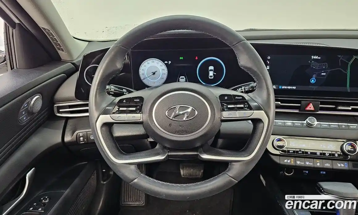 Hyundai Avante 2023 1.6 Автомат в Москве № 1417640, фото 13