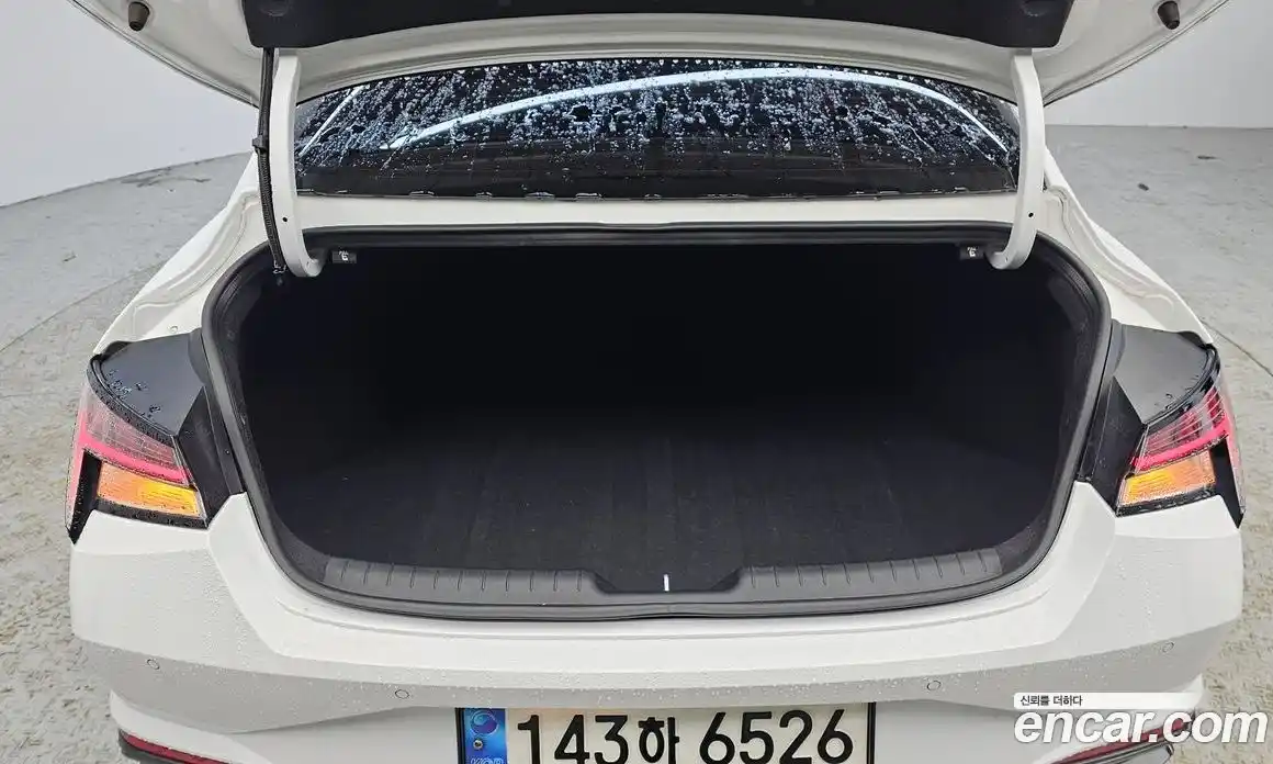 Hyundai Avante 2023 1.6 Автомат в Москве № 1417640, фото 20