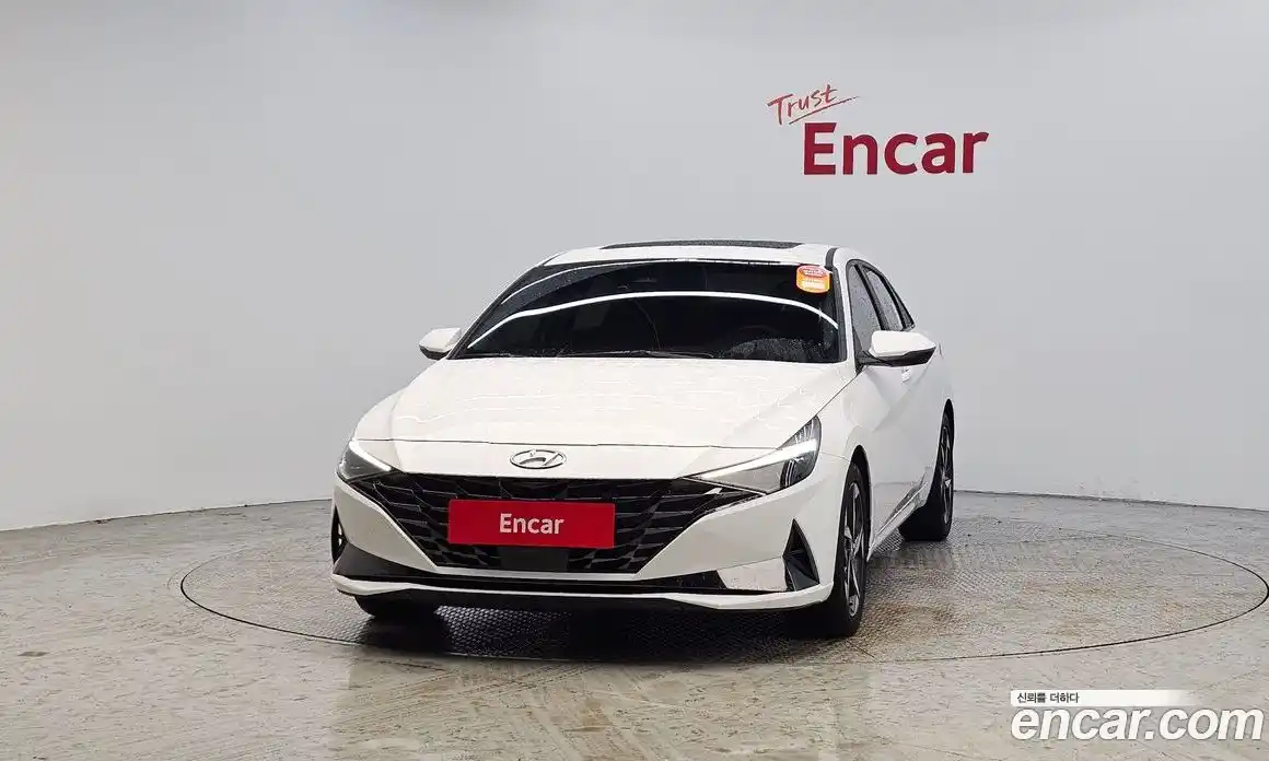 Hyundai Avante 2023 1.6 Автомат в Москве № 1417640, фото 3