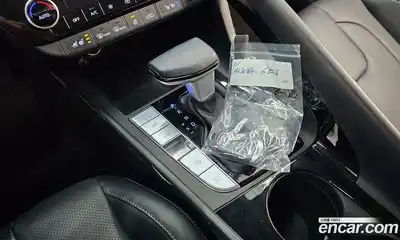 Hyundai Avante 2023 1.6 Автомат в Москве № 1417640, миниатюра 9