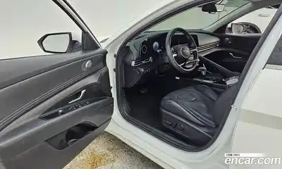 Hyundai Avante 2023 1.6 Автомат в Москве № 1417640, миниатюра 10