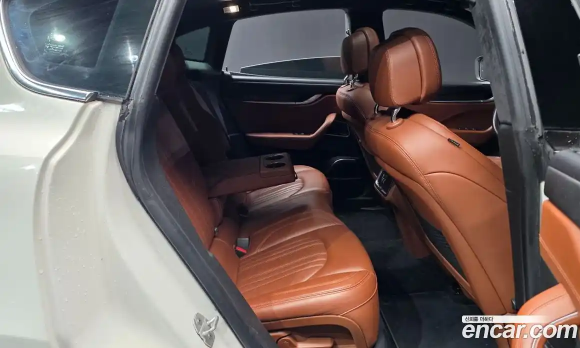 Maserati Levante 2016 3.0 гидро в Москве № 1417668, фото 12