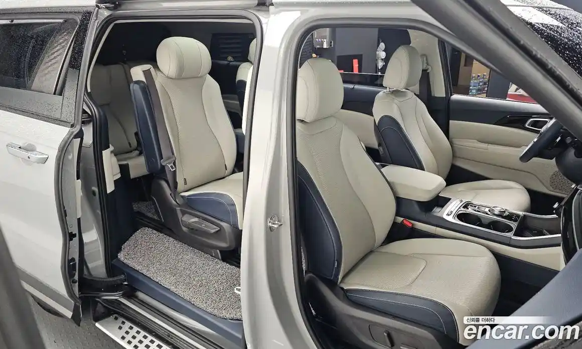 Kia Canival 2025 1.6 гидро в Москве № 1417954, фото 11