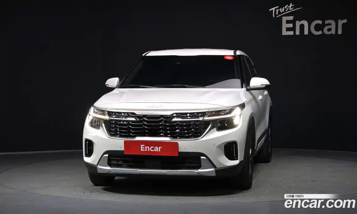 Kia Seltos 2023 1.6 гидро в Москве № 1418177, фото 3