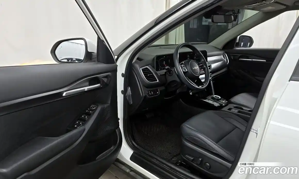 Kia Seltos 2023 1.6 гидро в Москве № 1418177, фото 10