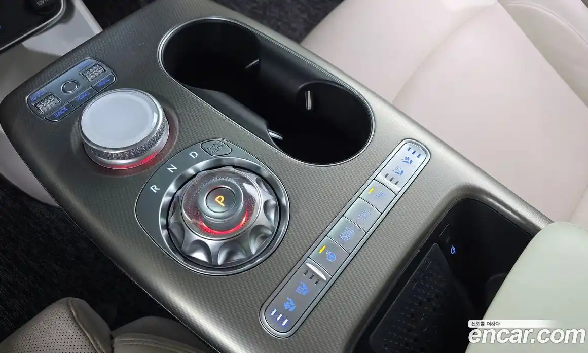 Genesis GV60 2021 0.1 Автомат в Москве № 1418479, фото 9