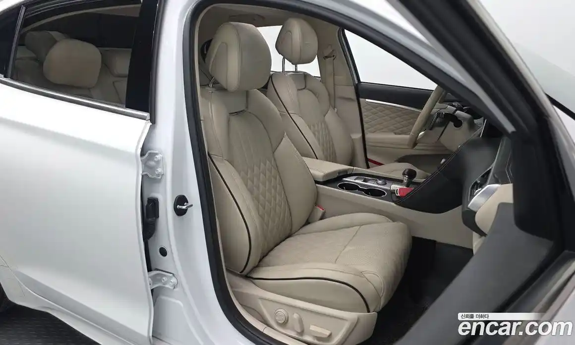 Genesis G70 2019 3.3 Автомат в Москве № 1418503, фото 12