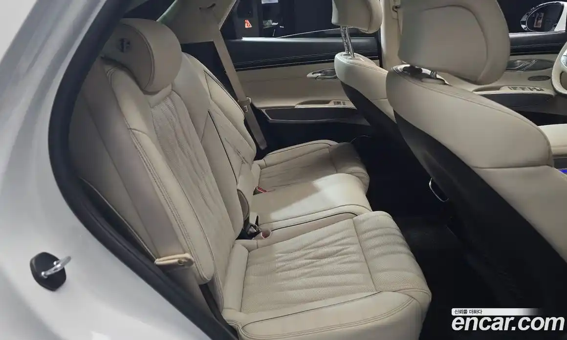 Genesis GV70 2023 2.5 Автомат в Москве № 1418506, фото 12