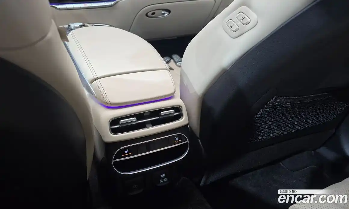 Genesis GV70 2023 2.5 Автомат в Москве № 1418506, фото 17