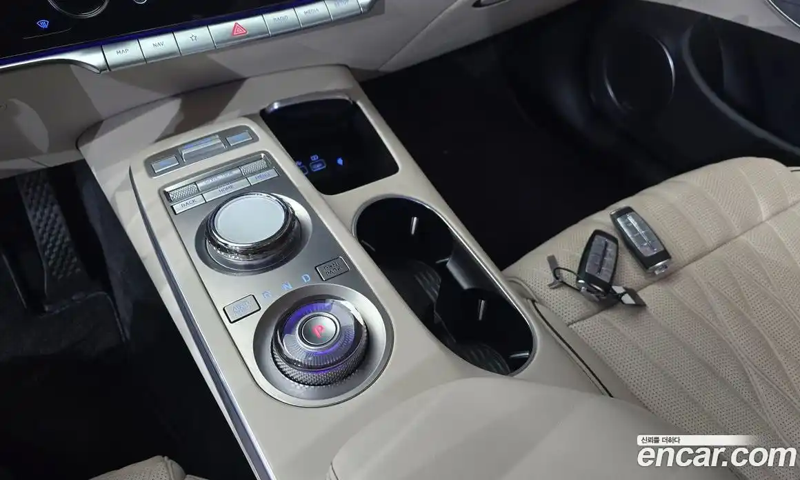 Genesis GV70 2023 2.5 Автомат в Москве № 1418506, фото 9