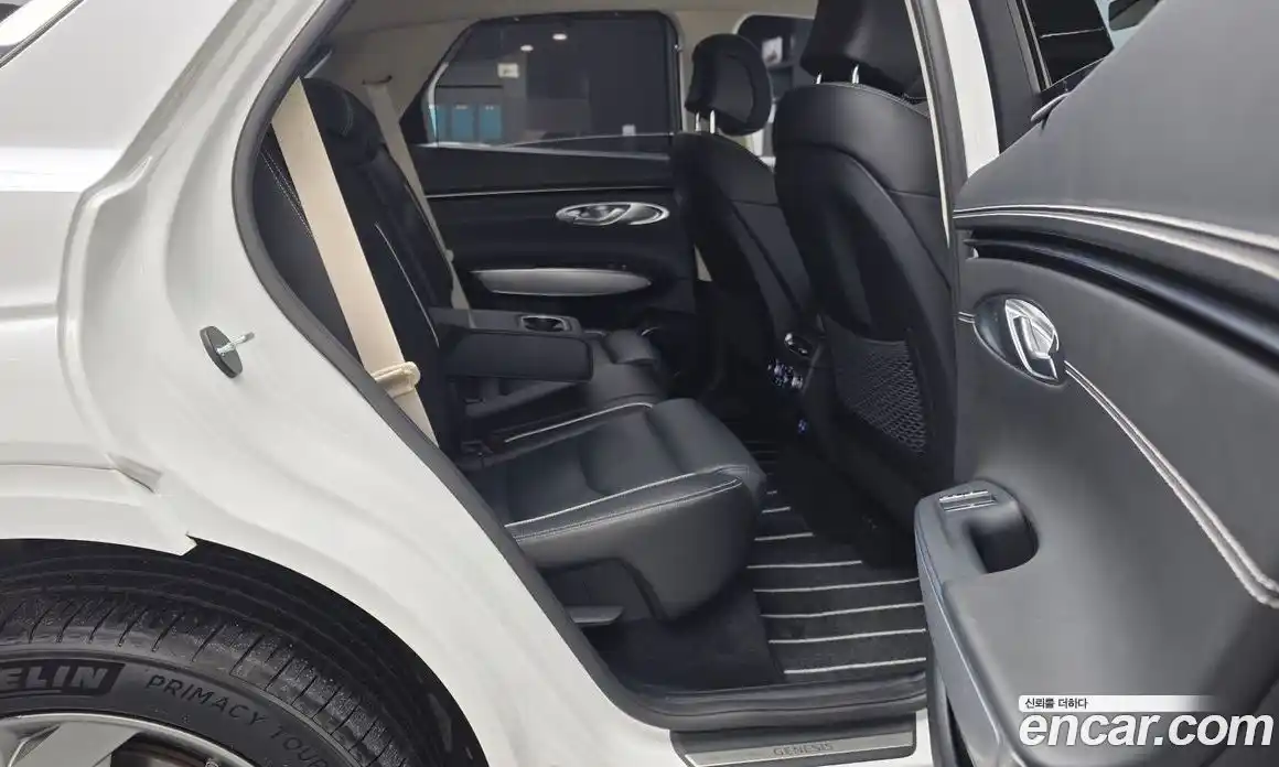 Genesis GV70 2022 0.1 Автомат в Москве № 1418509, фото 12