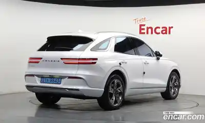 Genesis GV70 2022 0.1 Автомат в Москве № 1418509, миниатюра 2