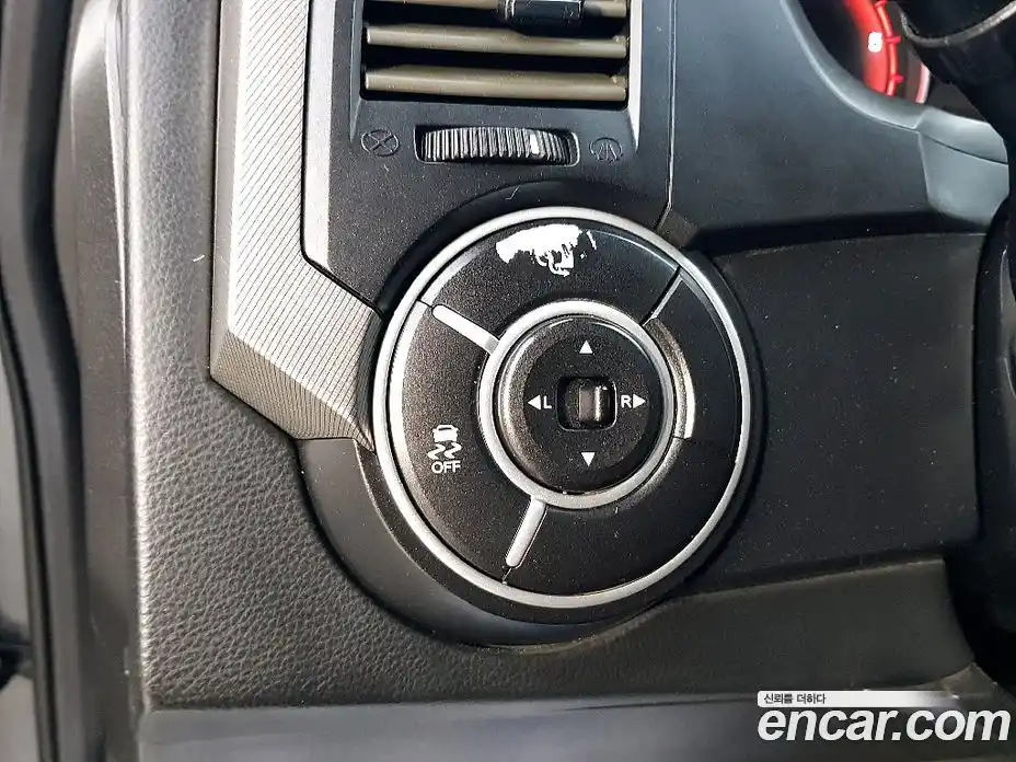 SsangYong Korando 2012 2.0 Автомат в Москве № 1419508, фото 11