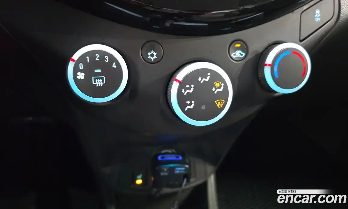 Chevrolet Spark 2015 1.0 гидро в Москве № 1419646, фото 17