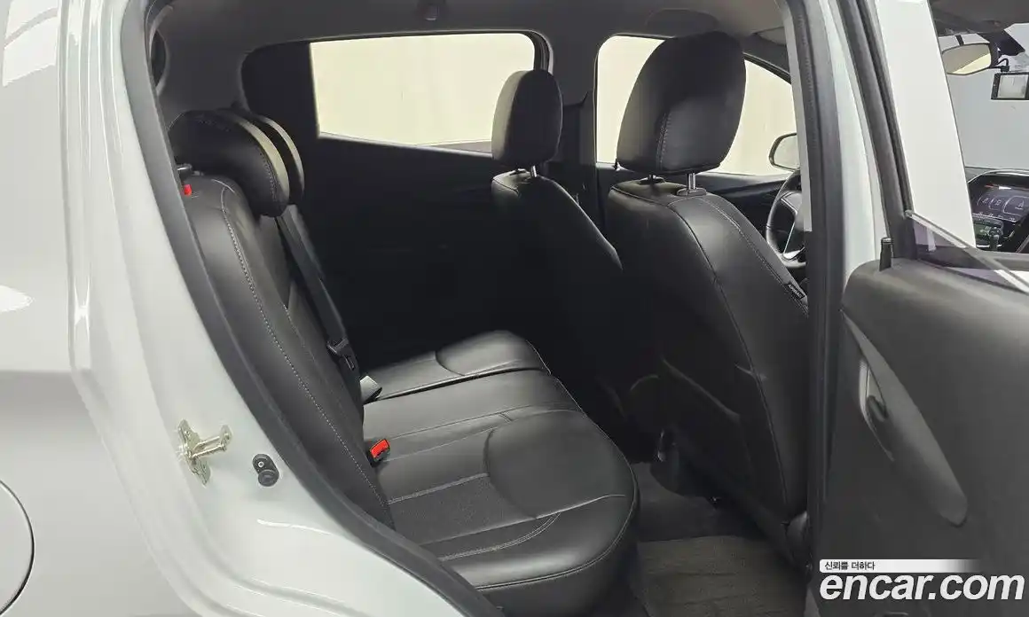 Chevrolet Spark 2017 1.0 гидро в Москве № 1420300, фото 12