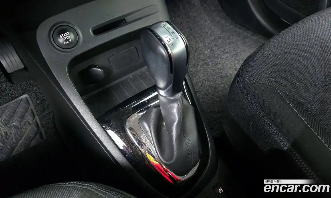 Renault QM3 2017 1.5 гидро в Москве № 1420946, фото 9