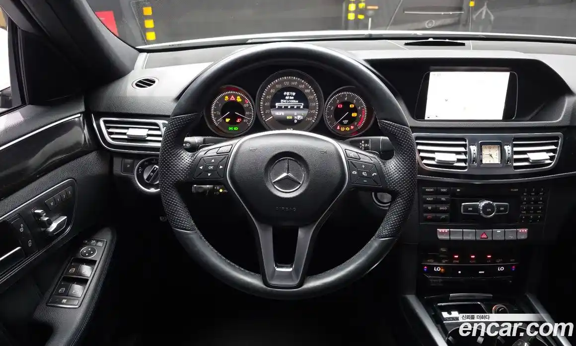 Mercedes-Benz E-Class 2013 3.5 гидро в Москве № 1421840, фото 13