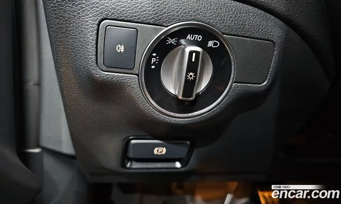 Mercedes-Benz CLA-Class 2018 2.0 гидро в Москве № 1421875, фото 18