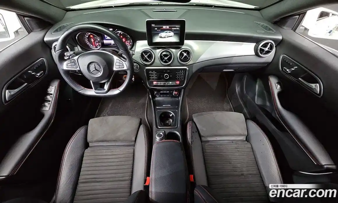 Mercedes-Benz CLA-Class 2018 2.0 гидро в Москве № 1421875, фото 7