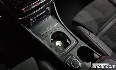 Mercedes-Benz CLA-Class 2018 2.0 гидро в Москве № 1421875, миниатюра 9