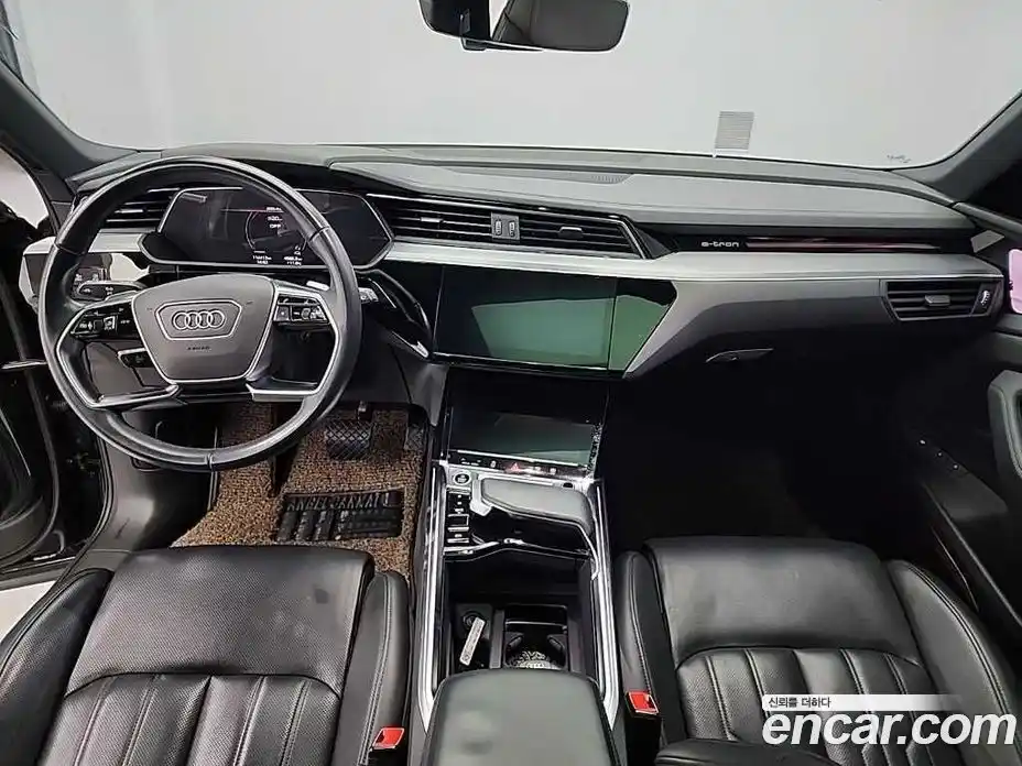 Audi e-tron 2021 гидро в Москве № 1422409, фото 12